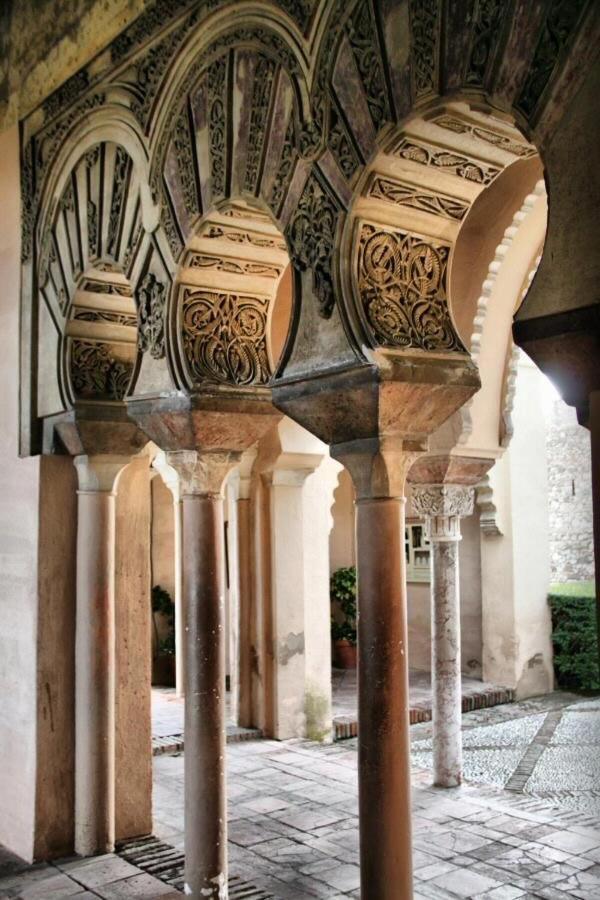 La Bella Escondida Piscina Campo De Golf Solarium Y Parking En Centro Historico Málaga Exterior foto